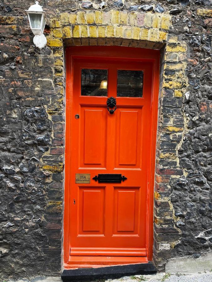 Old Barrel Store - Old Town. Parking & Garden Holiday home *